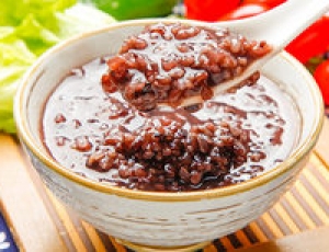 黑米粥的功效与作用 黑米粥对身体的好处